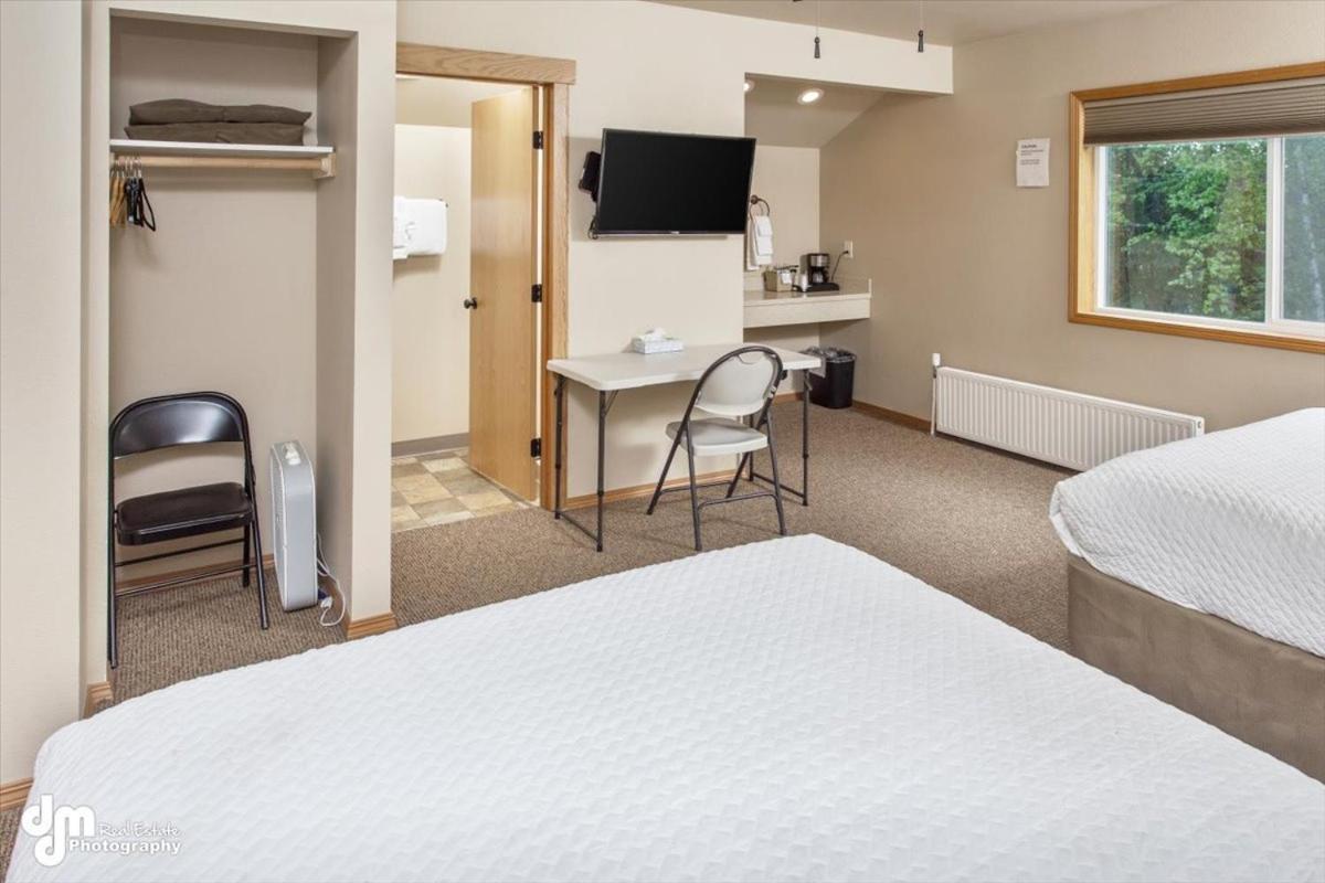 Kenai Airport Hotel Exterior photo
